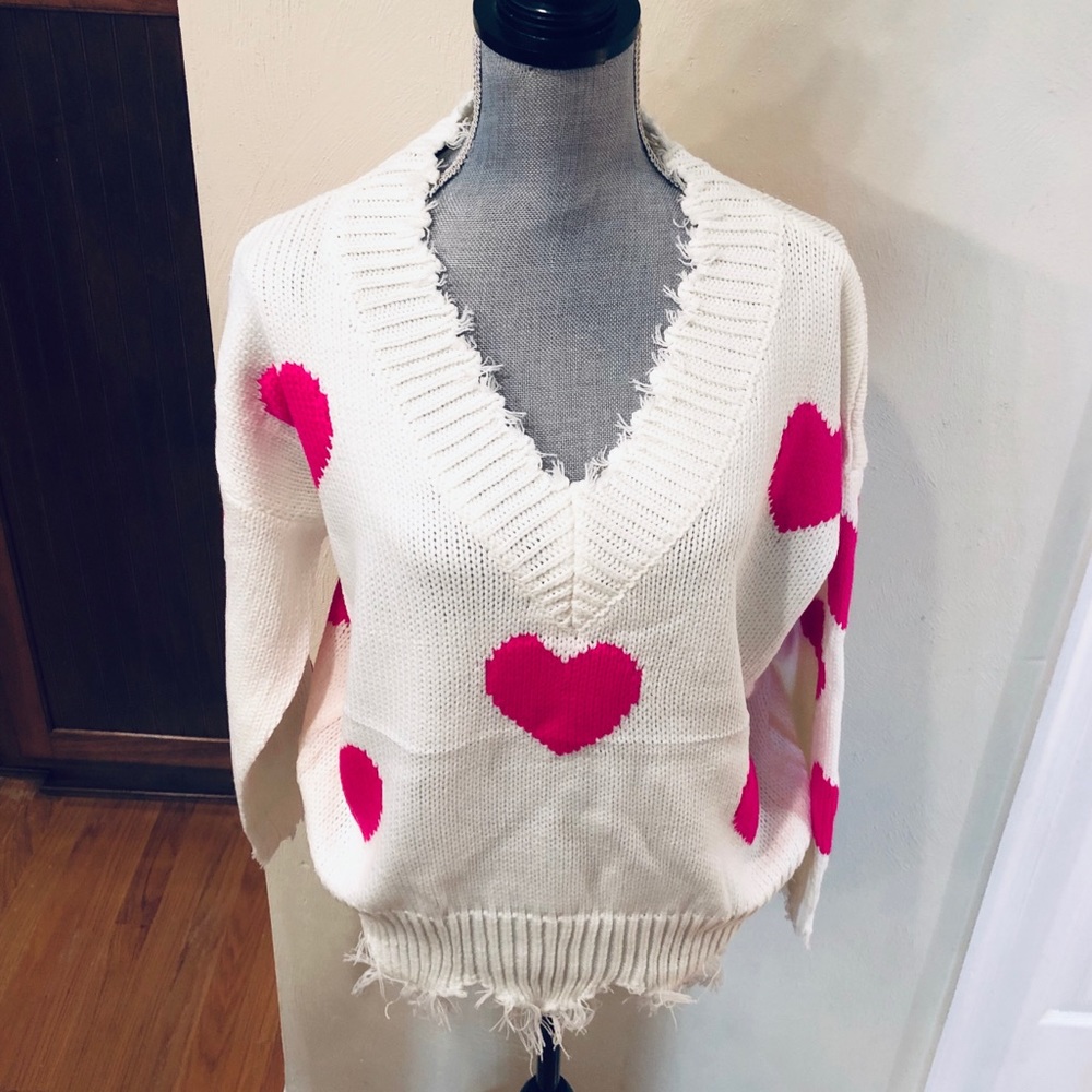 💥NWT LAST ONE💥 Super cute Pink Hearts Sweater - Picture 5 of 6
